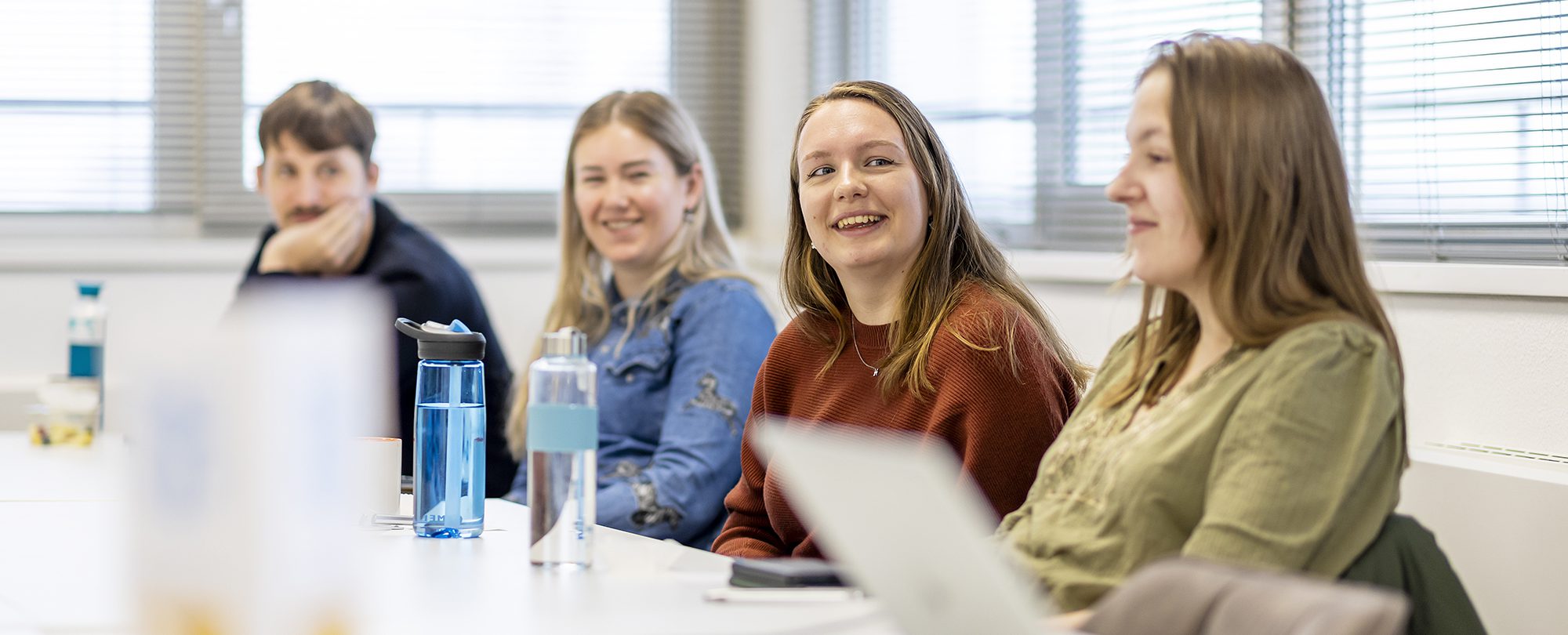 Stage, afstudeerstage, civiele- milieu- of cultuurtechniek, milieukunde, aardwetenschappen of tuin- en landschapsinrichting, stagelopen, BK ingenieurs, ingenieursbureau, hrm, secretaresse, marketing, communicatie, ict, ingenieur, projectleider, manager, bedrijfskunde, civiele techniek, aardwetenschappen, Van Hall, hogeschool, universiteit, mbo,