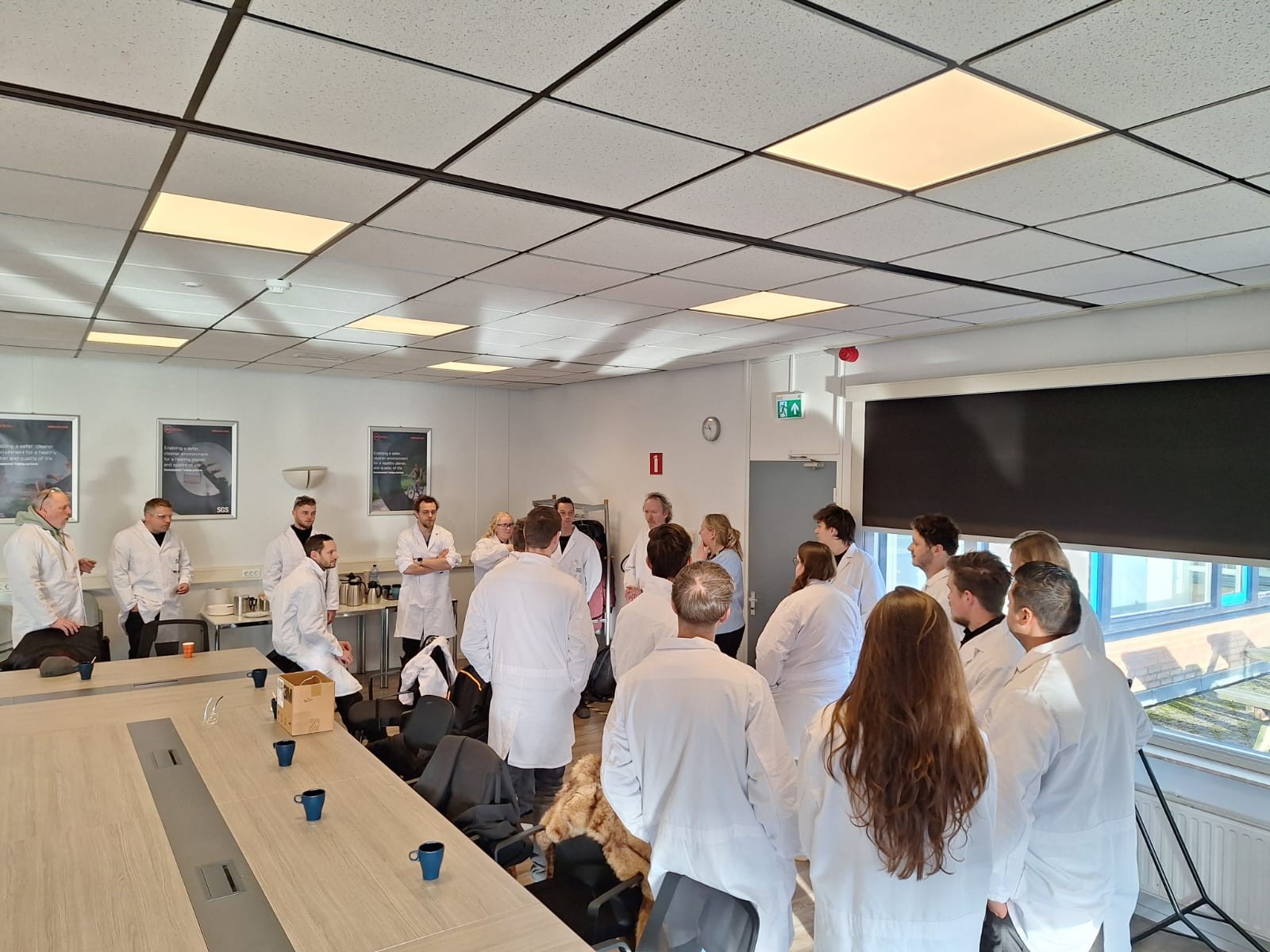 BK ingenieurs, SGS, Hoogvliet, DNA, lerende organisatie, opleiden, lesgeven, workshop, masterclass, laboratorium, bodemwerk, monsters, onderzoek, veldwerk, adviseurs, bodemonderzoek